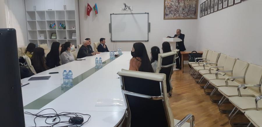 Ədəbiyyat İnstitutunda Həmidulla Baltabayev seminar keçib - Foto
