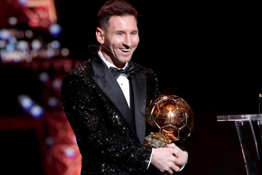 Lionel Messi 7-ci dəfə “Qızıl top” mükafatını qazanıb
