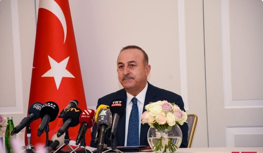Çavuşoğlu Ukrayna ilə bağlı Qərbi çaxnaşma yaratmamağa çağırıb