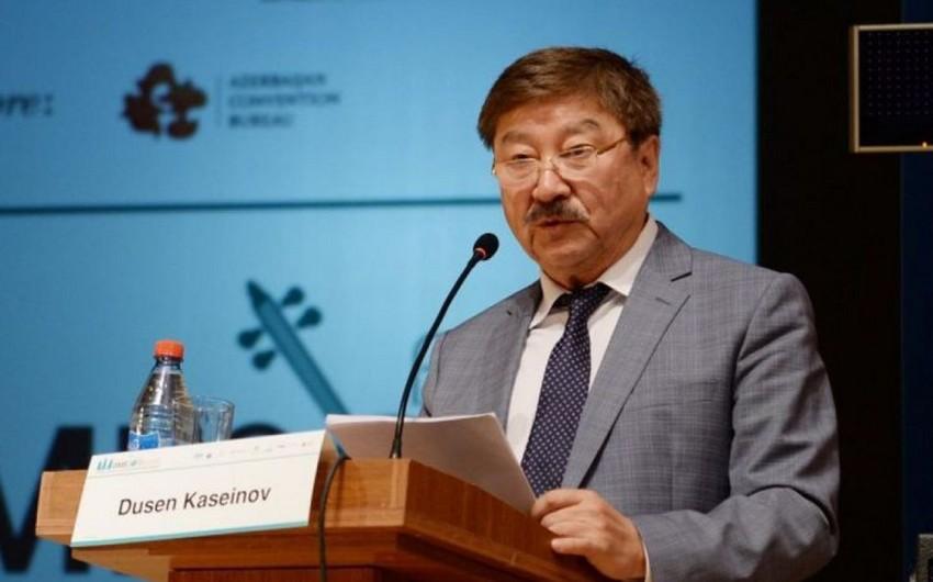 Prezident TÜRKSOY-un Baş katibini təltif edib