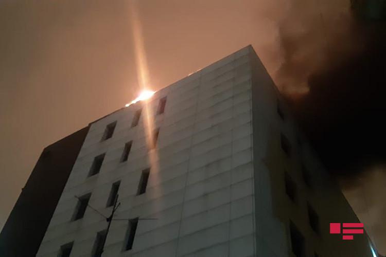 Hoteldə baş verən yanğın söndürülüb
