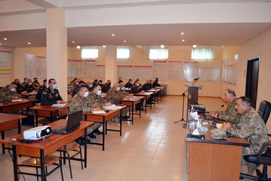 Baş Qərargah rəisi Quru Qoşunlarında olub