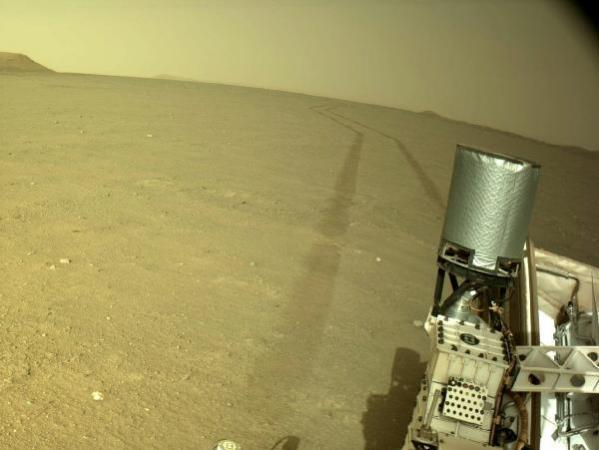 NASA kəşfiyyat aparatını Marsda deltaya endirib -  Foto