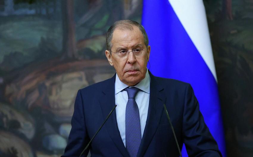 “Heydər Əliyev ölkələrimizi birləşdirən şəxsiyyətdir” - Lavrov