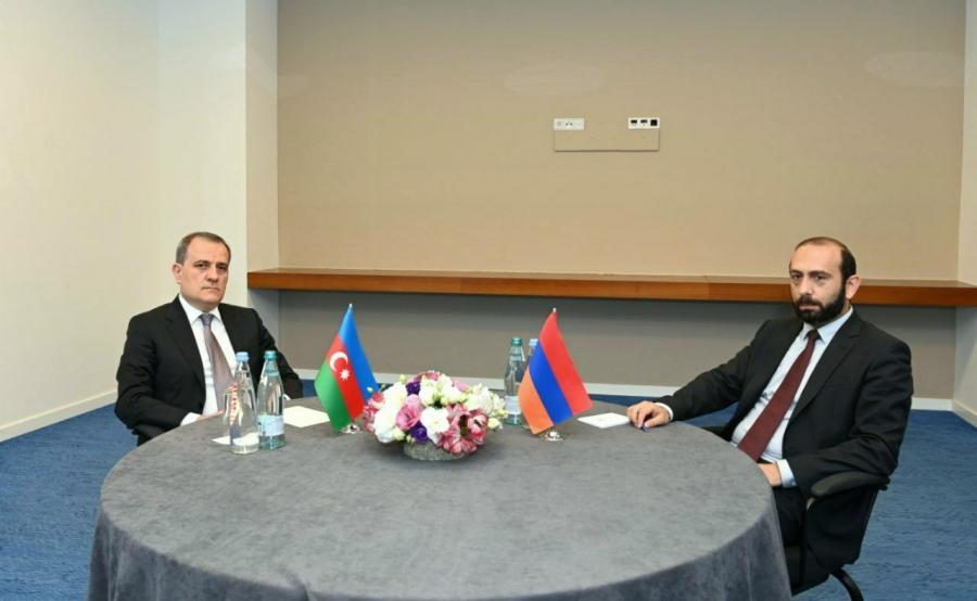 Ceyhun Bayramov və Ararat Mirzoyanın Tbilisidə müzakirə etdikləri məsələlər açıqlanıb