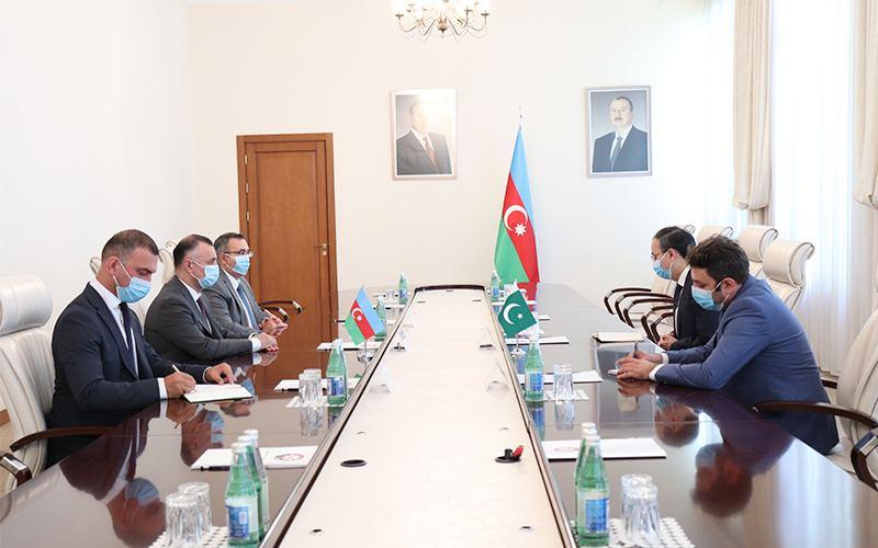 Azərbaycanla Pakistan arasında əməkdaşlıq müzakirə edilib