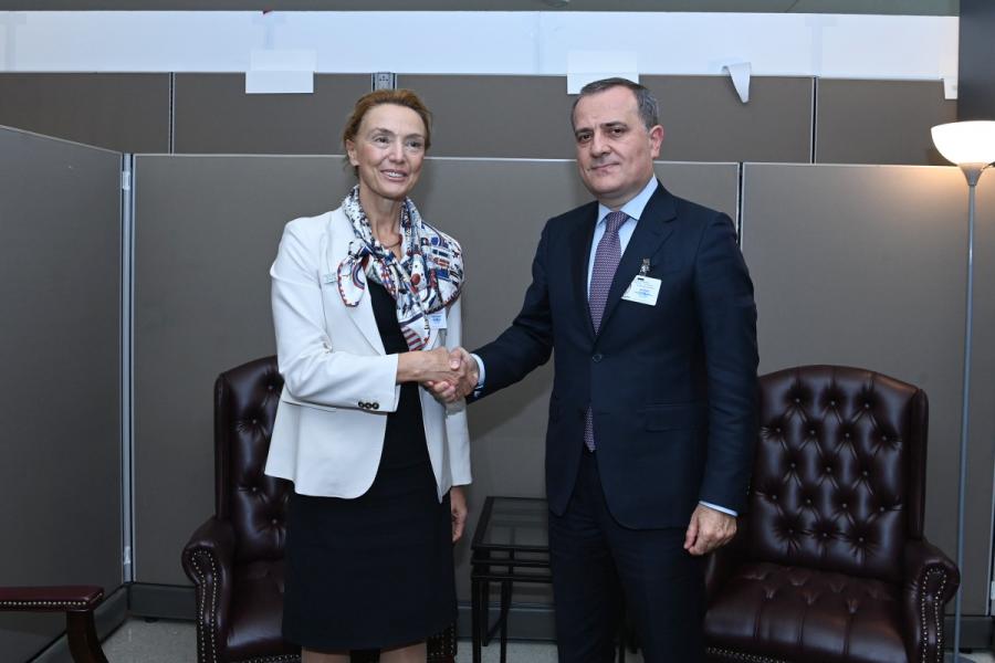 Ceyhun Bayramov Avropa Şurasının Baş katibi Mariya Peyçinoviç Buriç ilə görüşüb