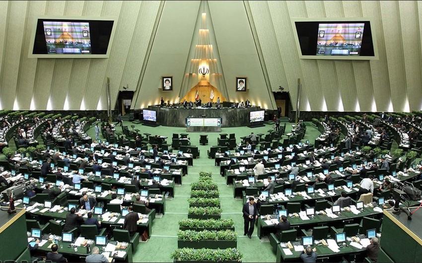 İran parlamenti etirazlarla bağlı vəziyyəti müzakirə edib