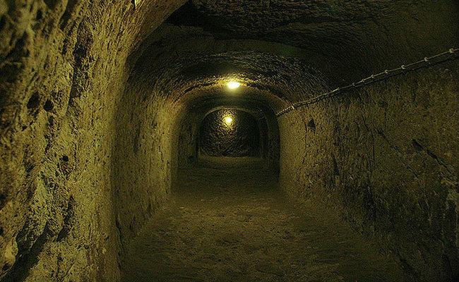 1800 illik yeraltı şəhəri - Derinkuyu