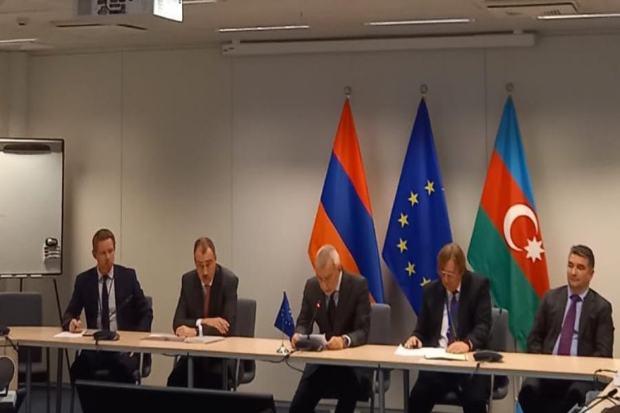 Azərbaycanla Ermənistan delimitasiya və sərhəd Komissiyalarının işini sürətləndirmək və IV iclas barədə razılığa gəlib