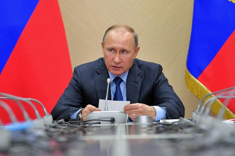 Putin MKİ-Rusiya kəşfiyyatı görüşünü müzakirə edib