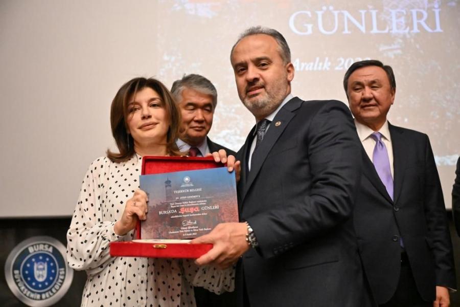 Bursada möhtəşəm Şuşa təntənəsi