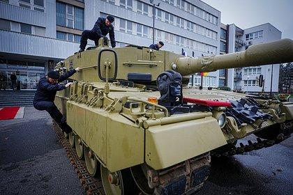 Polşa Almaniyadan Ukraynaya tank verməyi tələb edir