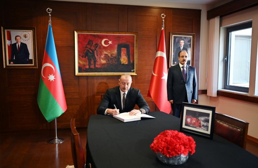 Prezident Türkiyə səfirliyində -  YENİLƏNİB