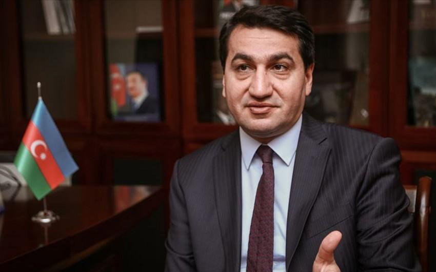 Hikmət Hacıyev: "Ermənistan məqsədli şəkildə sülh müqaviləsini imzalamaqdan yayınır"