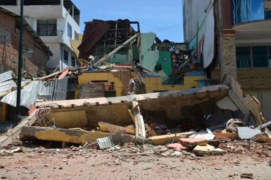 Ekvadorda güclü zəlzələ: 13 nəfər ölüb, 126 nəfər yaralanıb