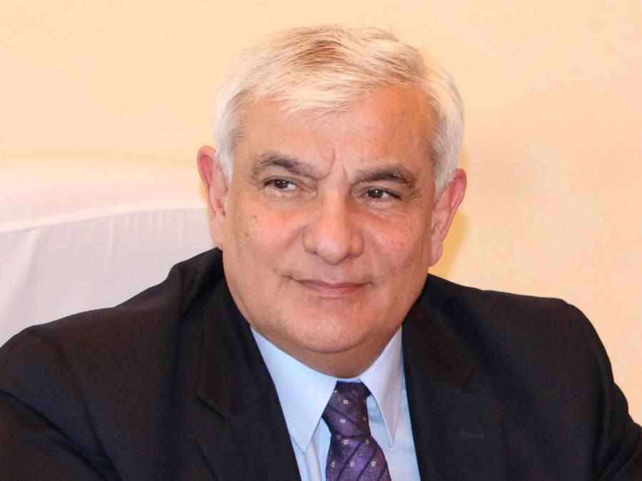 Kamal Abdulla: "Universitetdaxili siyasətimiz Azərbaycan naminə çalışmaqdır"