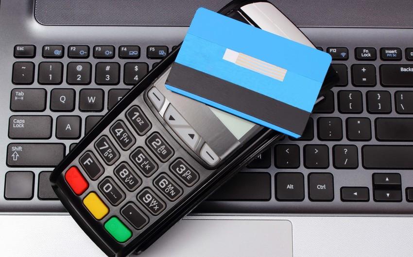 Azərbaycanda xaricilərin bank kartları ilə xərcləmələri 8 faiz azalıb