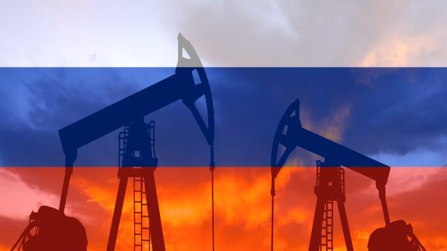 Rusiyanın neft və təbii qaz gəlirləri 38 faiz AZALDI