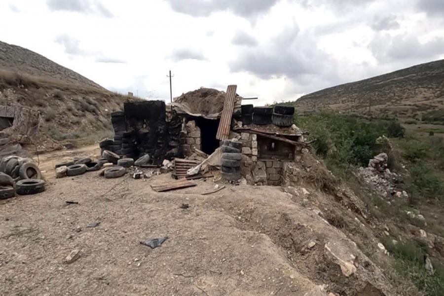 Tərtərin Canyataq yaşayış məntəqəsinin yaxınlığında tərk edilmiş döyüş mövqeyi -  VİDEO
