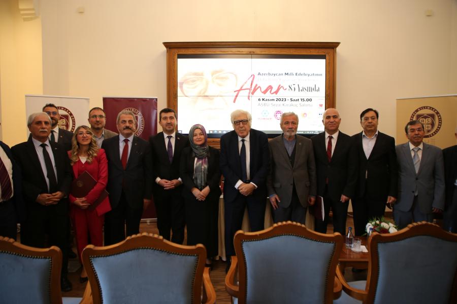Ankarada Xalq yazıçısı Anarla görüş olub