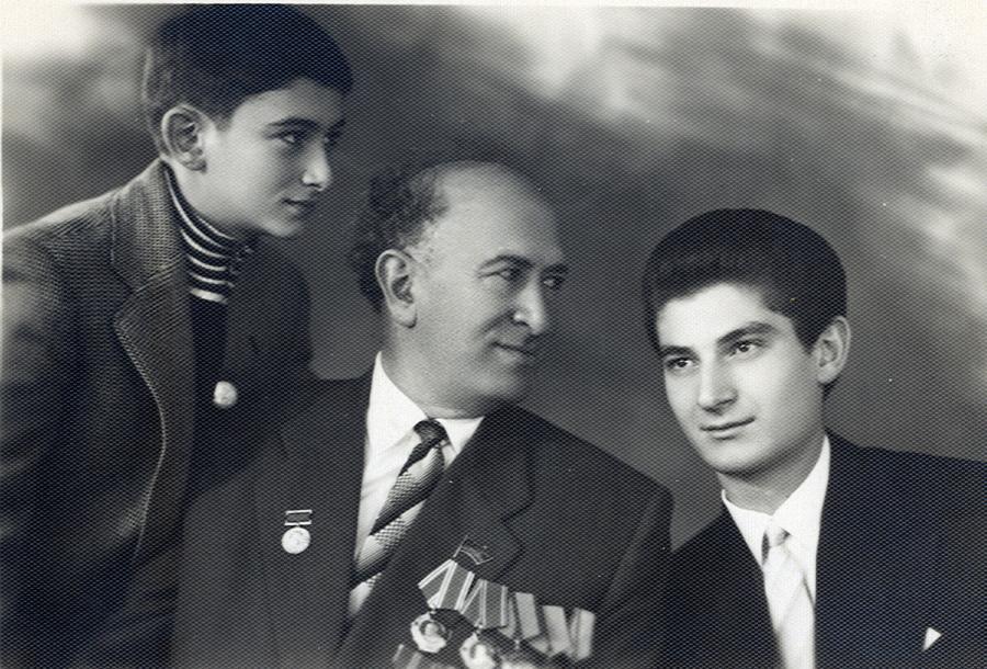 OVSUNLARIN ƏN DOĞRUSU - Rafael Hüseynov yazır