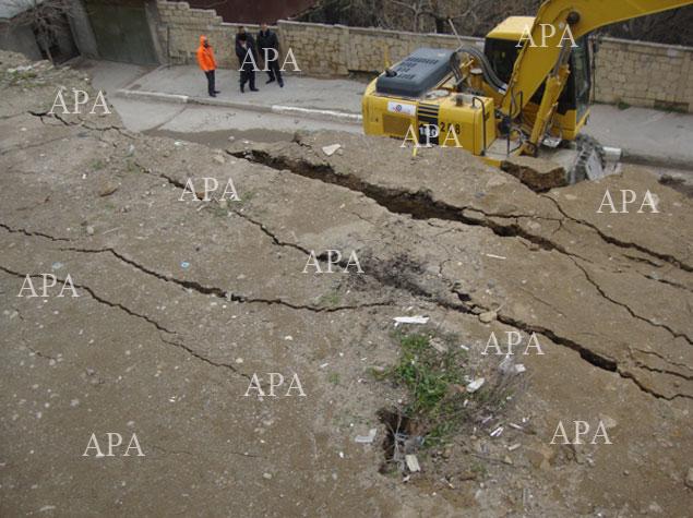 Bayıl sürüşmə zonasında aparılmış elektrik kəşfiyyatı tədqiqatlarının yeni nəticələri açıqlanıb<b style="color:red"></b>