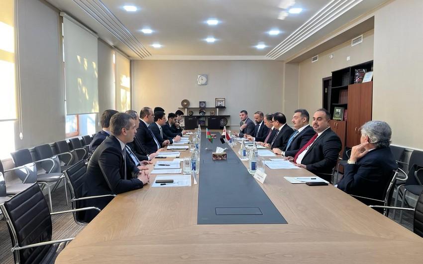 Azərbaycanla İraq siyasi məsləhətləşmələr aparıb