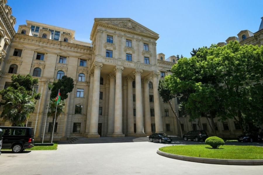 XİN Ümumdünya Qaçqınlar Günü ilə bağlı paylaşım edib
