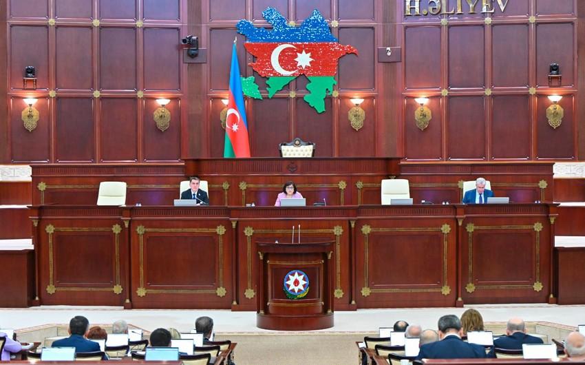 Milli Məclisin növbəti iclası başlayıb - gündəlikdə 13 məsələ var