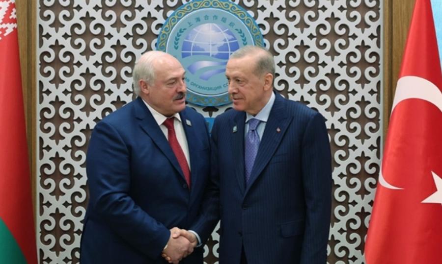 Türkiyə və Belarus prezidentləri Astanada Rusiya-Ukrayna böhranının nizamlanmasını müzakirə ediblər