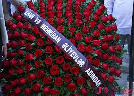 Prezident və birinci xanım Səfa Mirzəyevin dəfninə əklil göndərib
