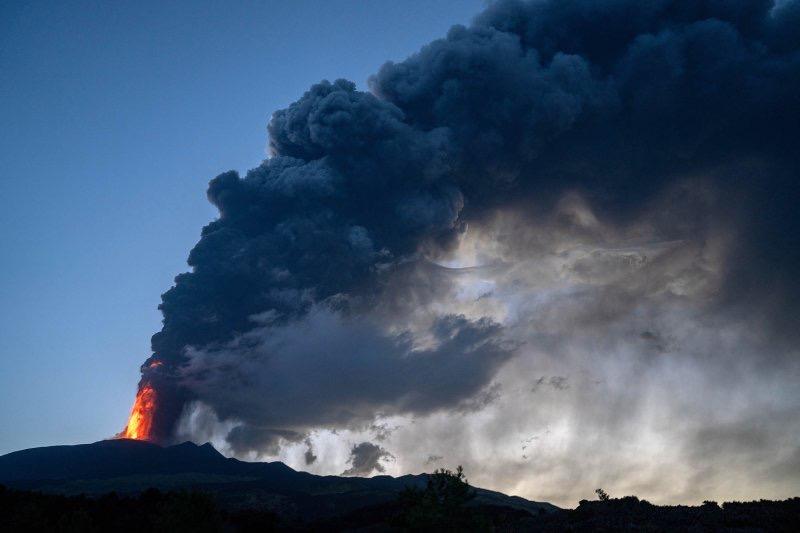 Etna vulkanı "qəzəbləndi"