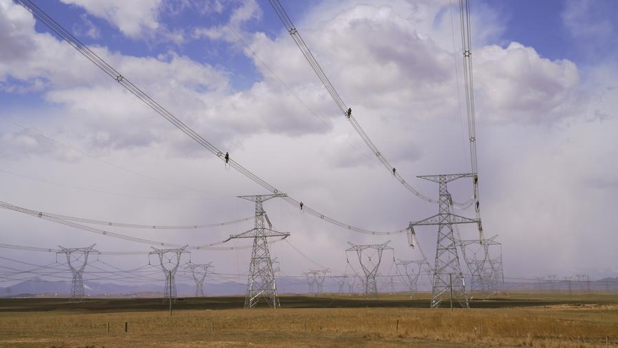 Çin yaşıl inkişaf və enerji təhlükəsizliyi üçün yeni elektrik sistemi qurur