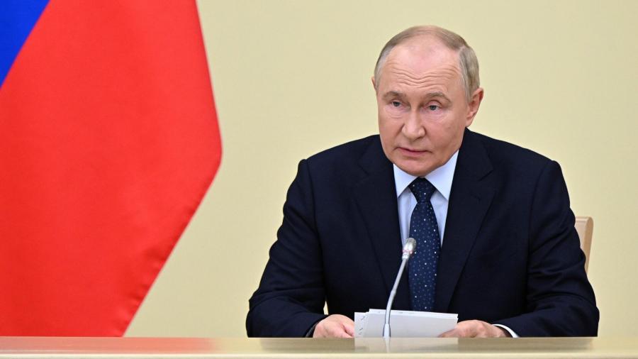 Putin: İranla münasibətlər Rusiya üçün prioritet xarakter daşıyır
