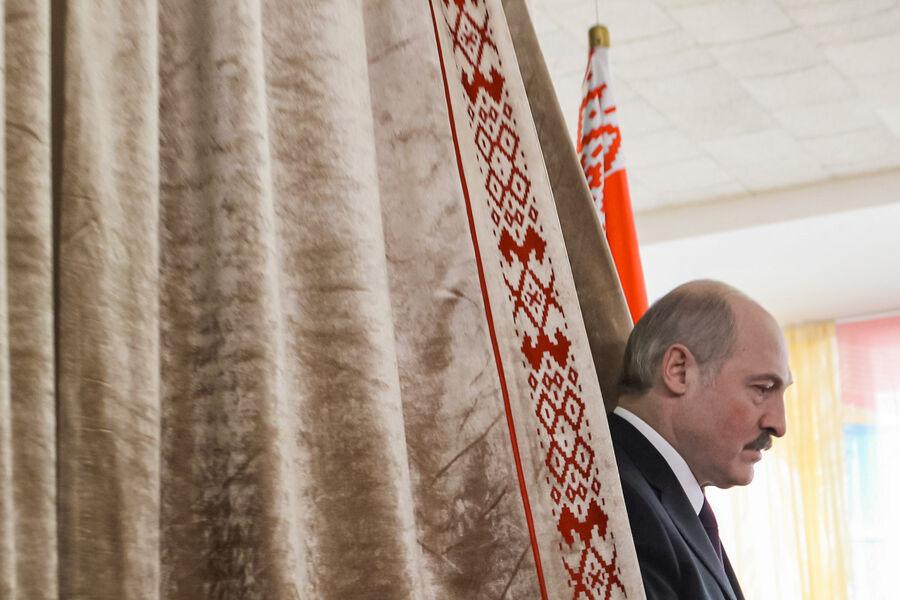 Ukrayna münaqişəsi üzrə danışıqlarda belaruslar iştirak etməlidirlər - Lukaşenko