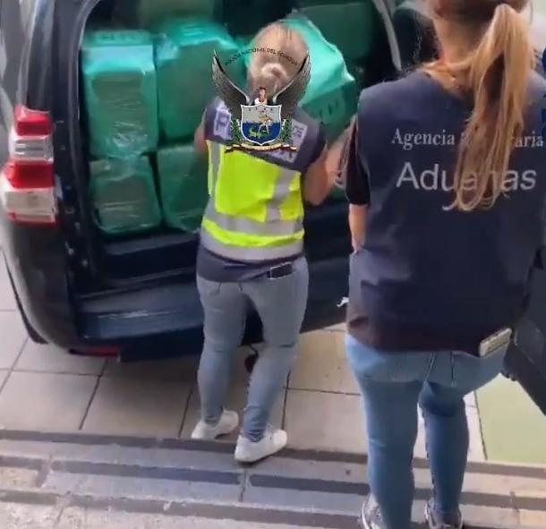 İspaniyada banan qutularında 13 ton kokain aşkarlandı