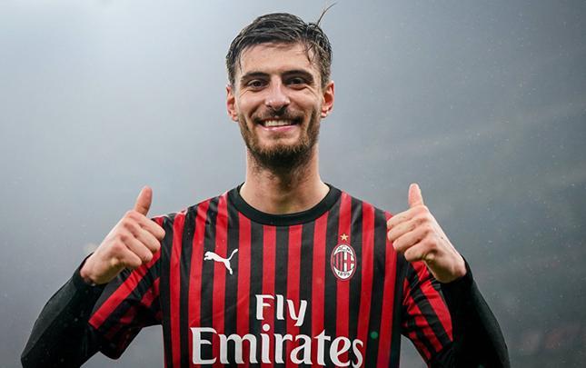 "Milan"da 5 illik müqavilə