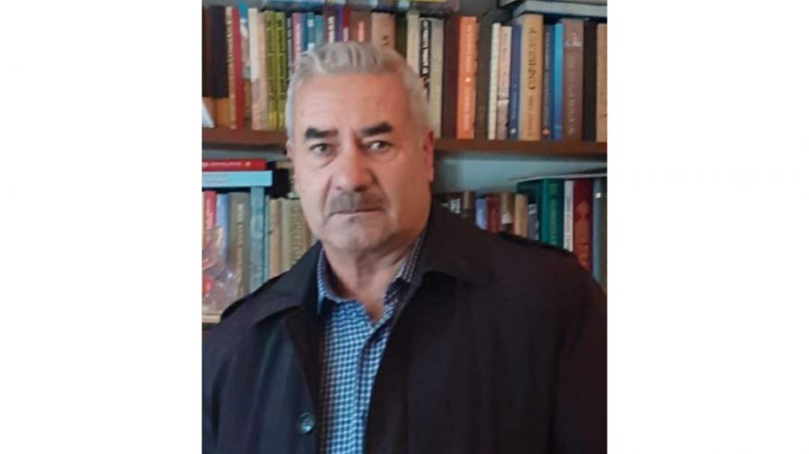 Başımı qaldırdım, gördüm göy üzü