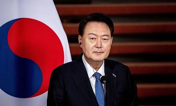 Həbs olunan Cənubi Koreya prezidenti ifadə verməkdən imtina etdi