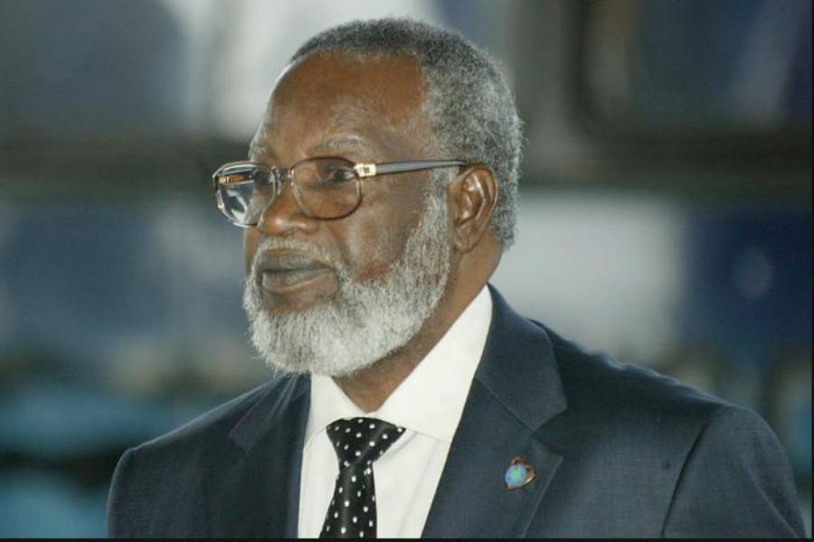 Namibiyanın ilk prezidenti vəfat edib