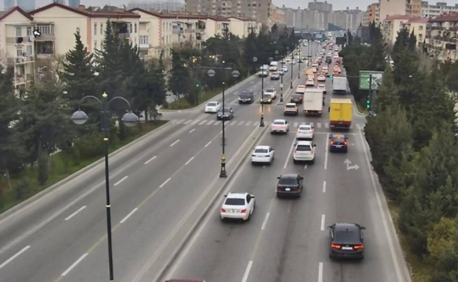 Bakıda sıxlıq müşahidə olunan yollar -  SİYAHI