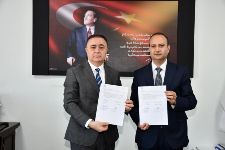 Azərbaycan İlahiyyat İnstitutu Qars Qafqaz Universiteti arasında imzalanmış memorandumun müddəti uzadılıb