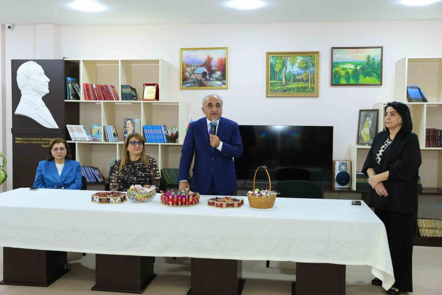 UNEC kollektivi İlaxır çərşənbəni “Ahıllar Evi”ndə qeyd edib