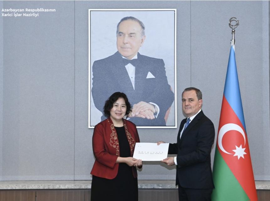 Ceyhun Bayramov Çinin yeni səfirini qəbul edib 