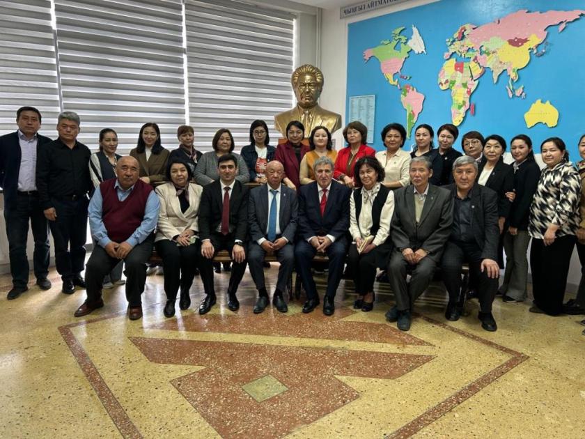 Qırğızıstanın və Azərbaycanın Ədəbiyyat institutları ortaq layihənin icrasına başlayıblar