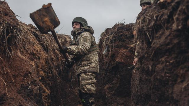 Rusiya: Ötən həftə Donetskdə 4 yaşayış məntəqəsi nəzarətimizə keçib