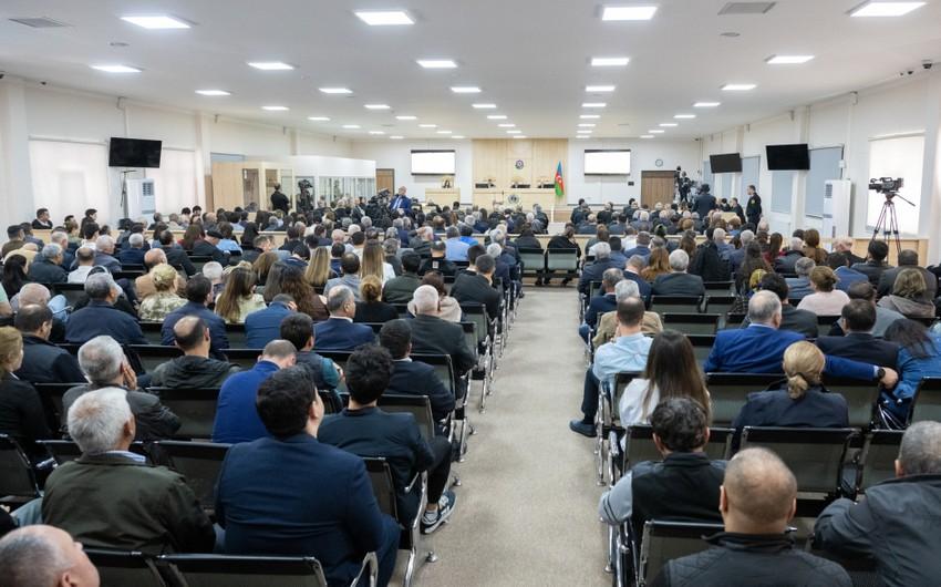 Məhkəmədə Şuşanın Ermənistan tərəfindən işğal edilməsinə qədər baş vermiş hadisələrlə bağlı sənədlər tədqiq olunub