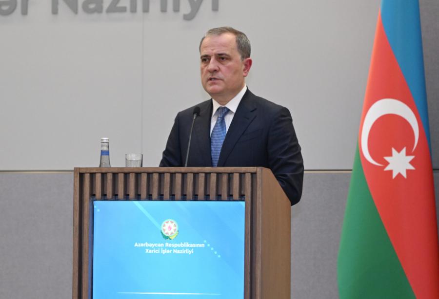 Ceyhun Bayramov ATƏT-in Baş katibi ilə müzakirə etdiyi məsələləri açıqlayıb