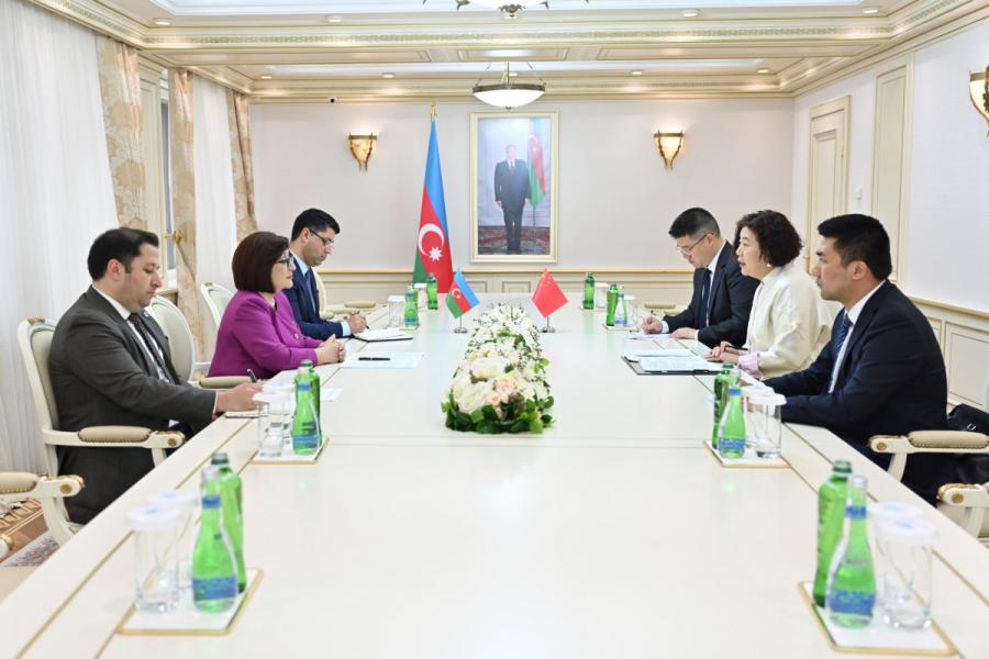 Sahibə Qafarova Çin Xalq Respublikasının ölkəmizə yeni təyin olunmuş səfiri ilə görüşüb